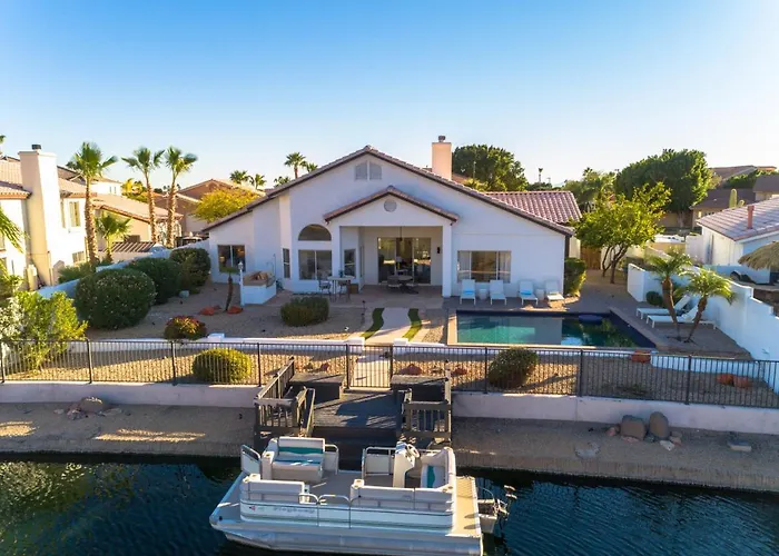 Holiday home Waterside - Lavish Lakeside With Heated Pool And Pontoon Boat *