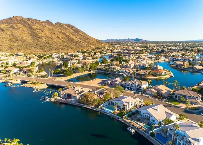Waterside - Lavish Lakeside With Heated Pool And Pontoon Boat Peoria